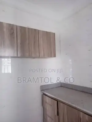 2bdrm Block of Flats in Area 11 for rent
