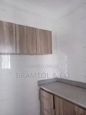 2bdrm Block of Flats in Area 11 for rent