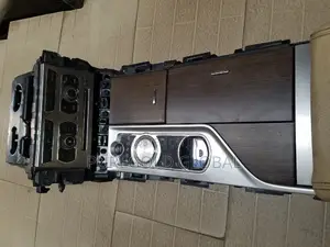 Jaguar XF Centre Console and Gear Lever