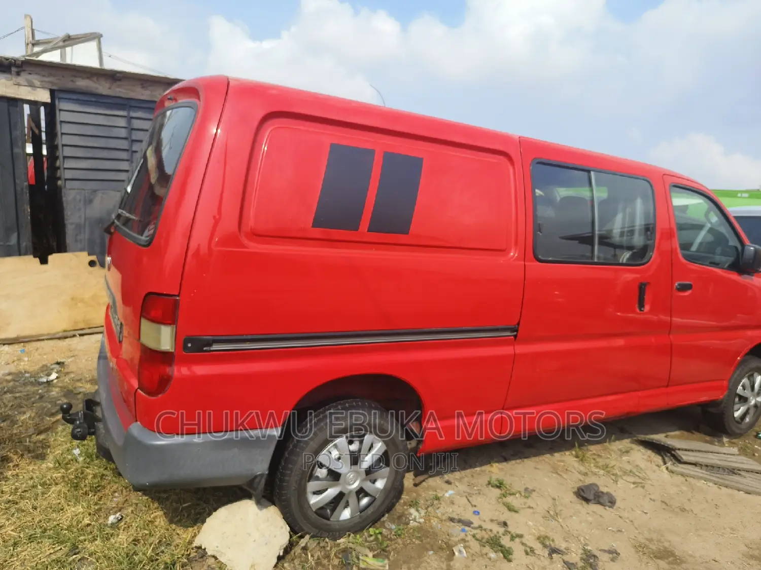 Toyota HiAce 2003 Red