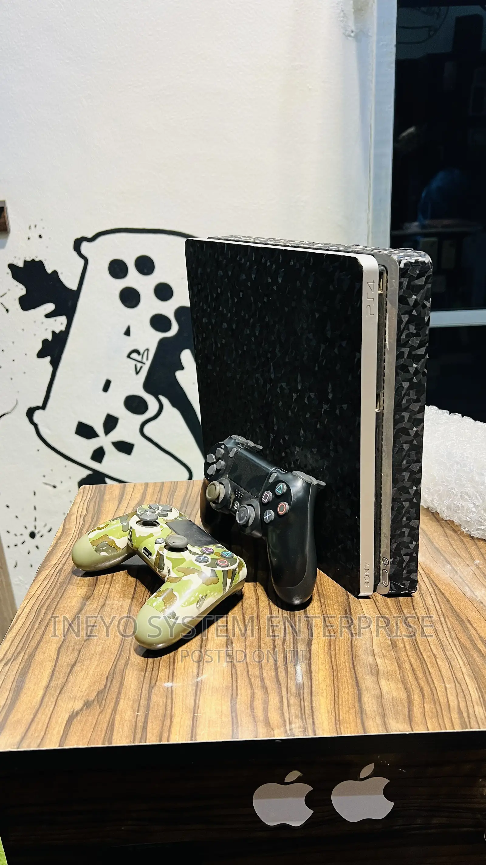 Play Station 4 Slim
