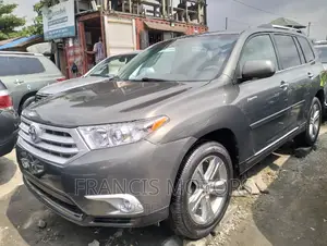 Toyota Highlander Limited 2012 Gray