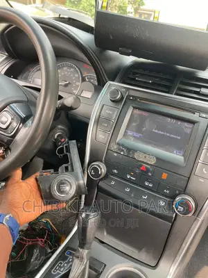 Toyota Cmarry 2015-2017 Key to Keyless Converting