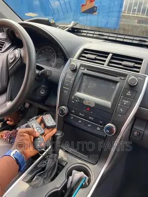 Toyota Cmarry 2015-2017 Key to Keyless Converting