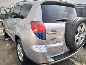 Toyota RAV4 Limited 2008 Silver