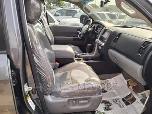 Toyota Sequoia 2015 Gray