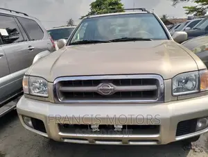 Nissan Pathfinder 2003 Gold