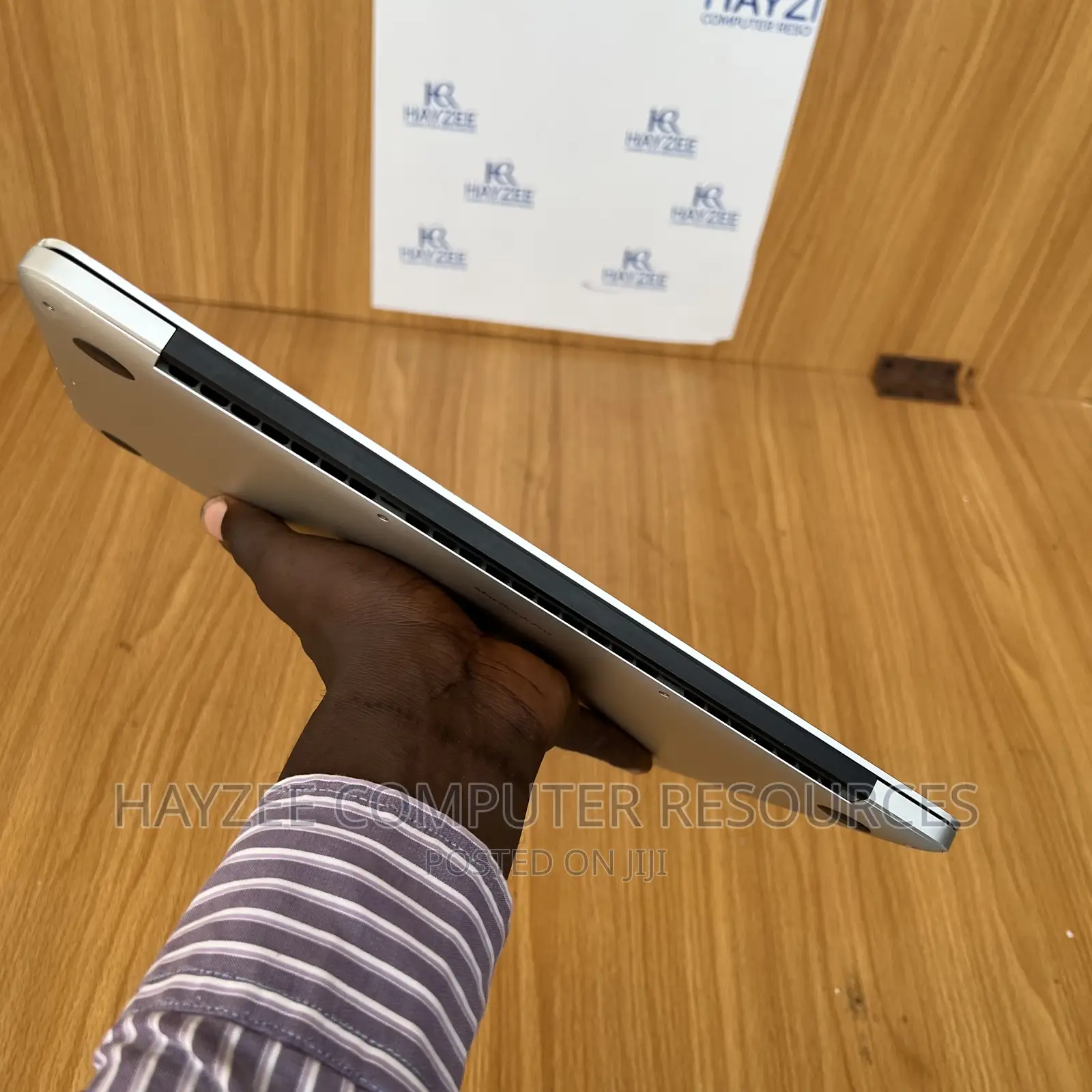 Laptop Apple MacBook Pro 2015 8GB Intel Core i5 SSD 256GB