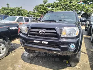 Toyota Tacoma 2010 Black