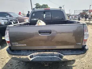 Toyota Tacoma 2012 Gray