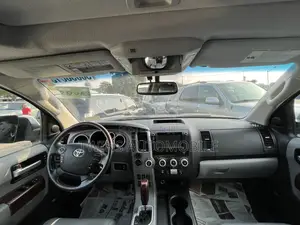 Toyota Sequoia 2013 Gray