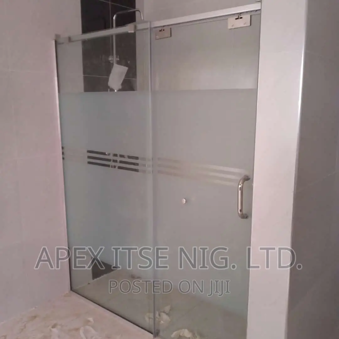 5 Borderline Frosted Glass Bath