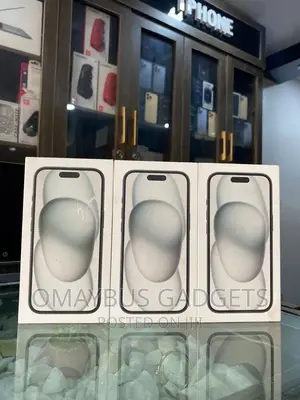New Apple iPhone 15 128 GB Silver