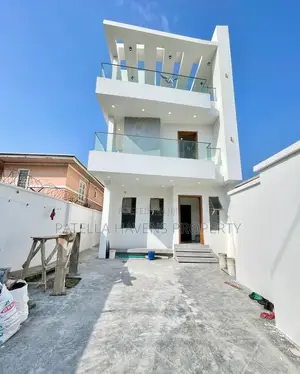 4bdrm Duplex in Lekki for sale