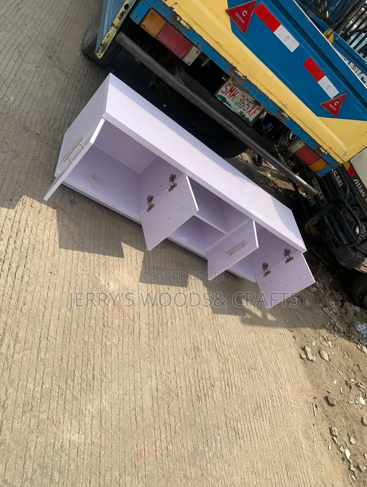 5ft TV Stand