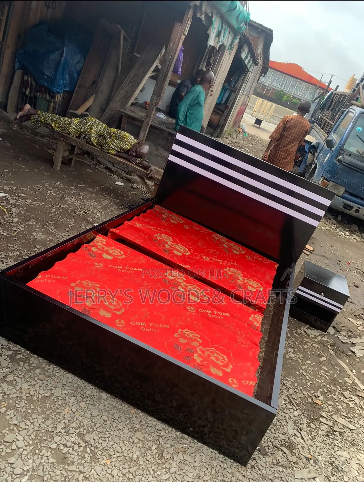 Quality 4/Half By 6 Bedframe
