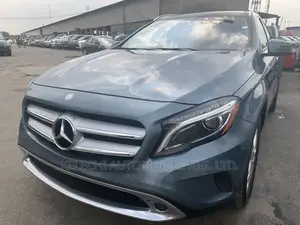 Mercedes-Benz GLA 250 2015