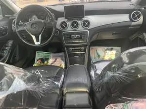 Mercedes-Benz GLA 250 2015