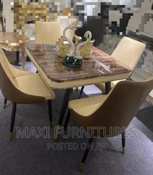 Dinning by 4