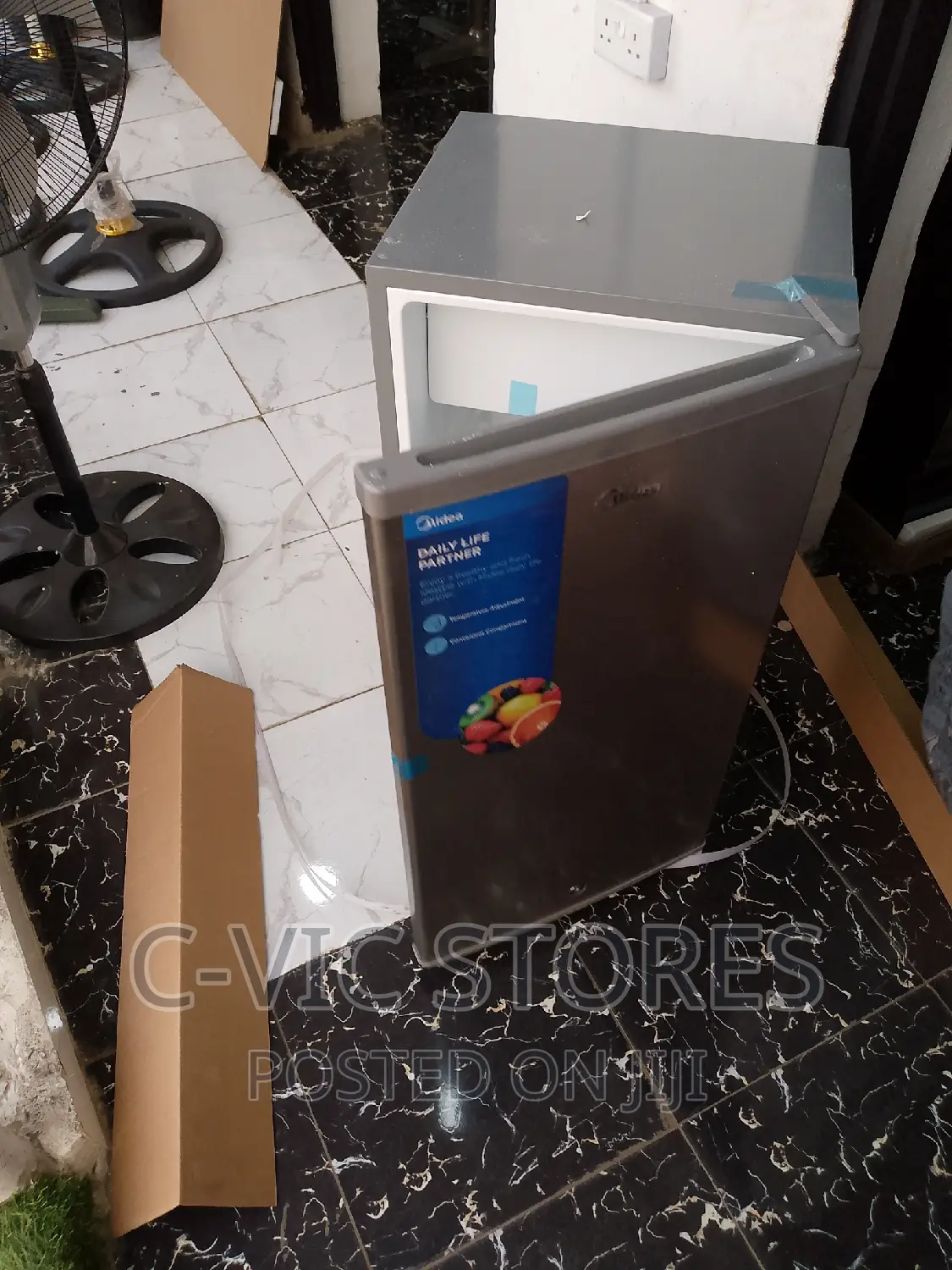 Midea 85 Litres Refrigerator (Hs-112l) - Silver