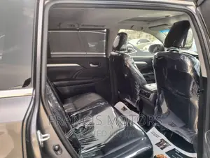 Toyota Highlander 2015 Gray