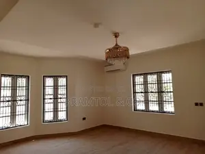 4bdrm Duplex in Maitama for rent