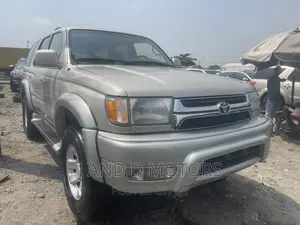 Toyota 4-Runner 2000 Silver