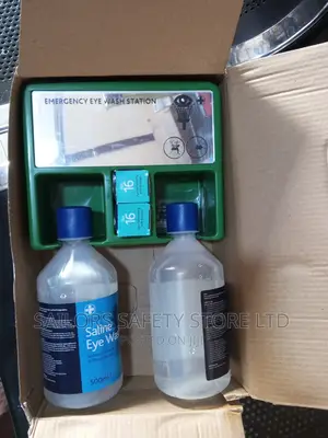 Eyewash Station Complecte With Two Bottle