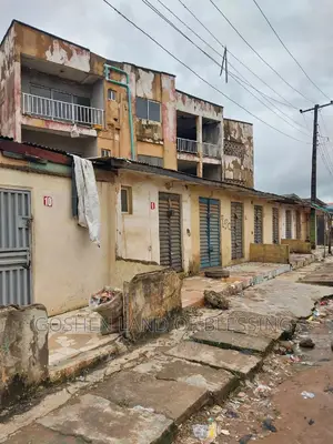 3bdrm Block of Flats in Abaranje Custom Bus, Alimosho for sale