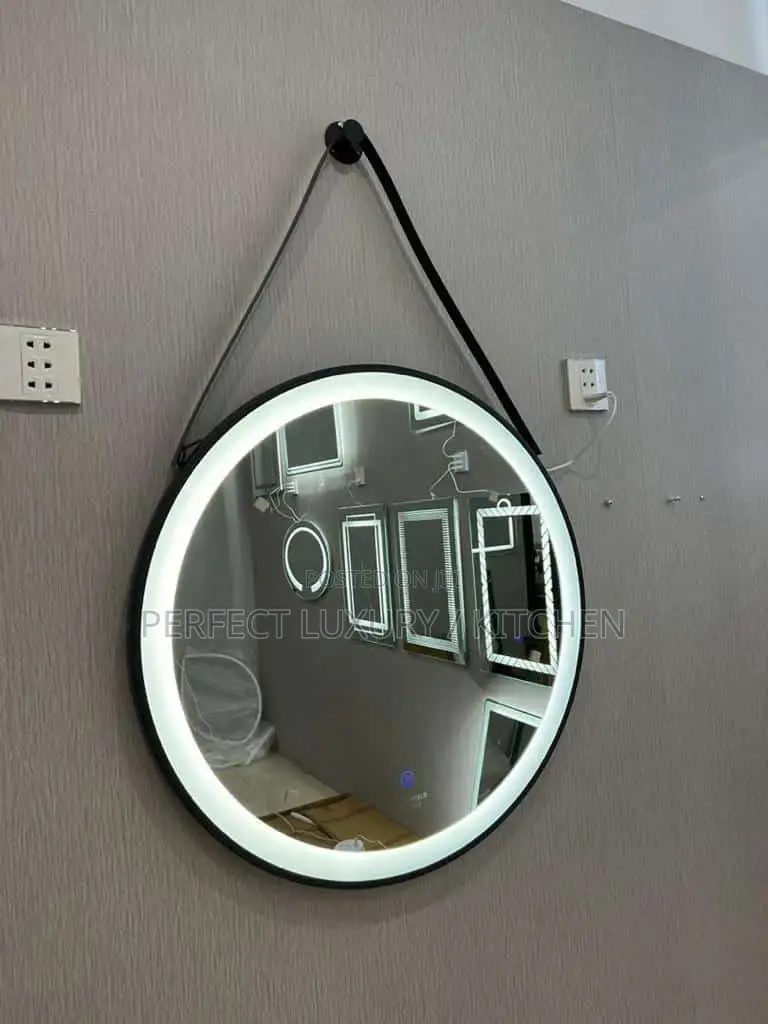Round Led Light Mirror With Handle