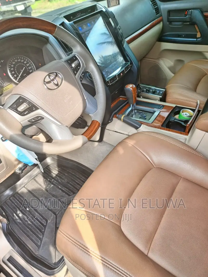 Hire Bullet Proof Car