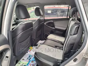Toyota RAV4 2.5 Limited 2010 Silver