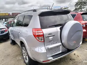 Toyota RAV4 2.5 Limited 2010 Silver