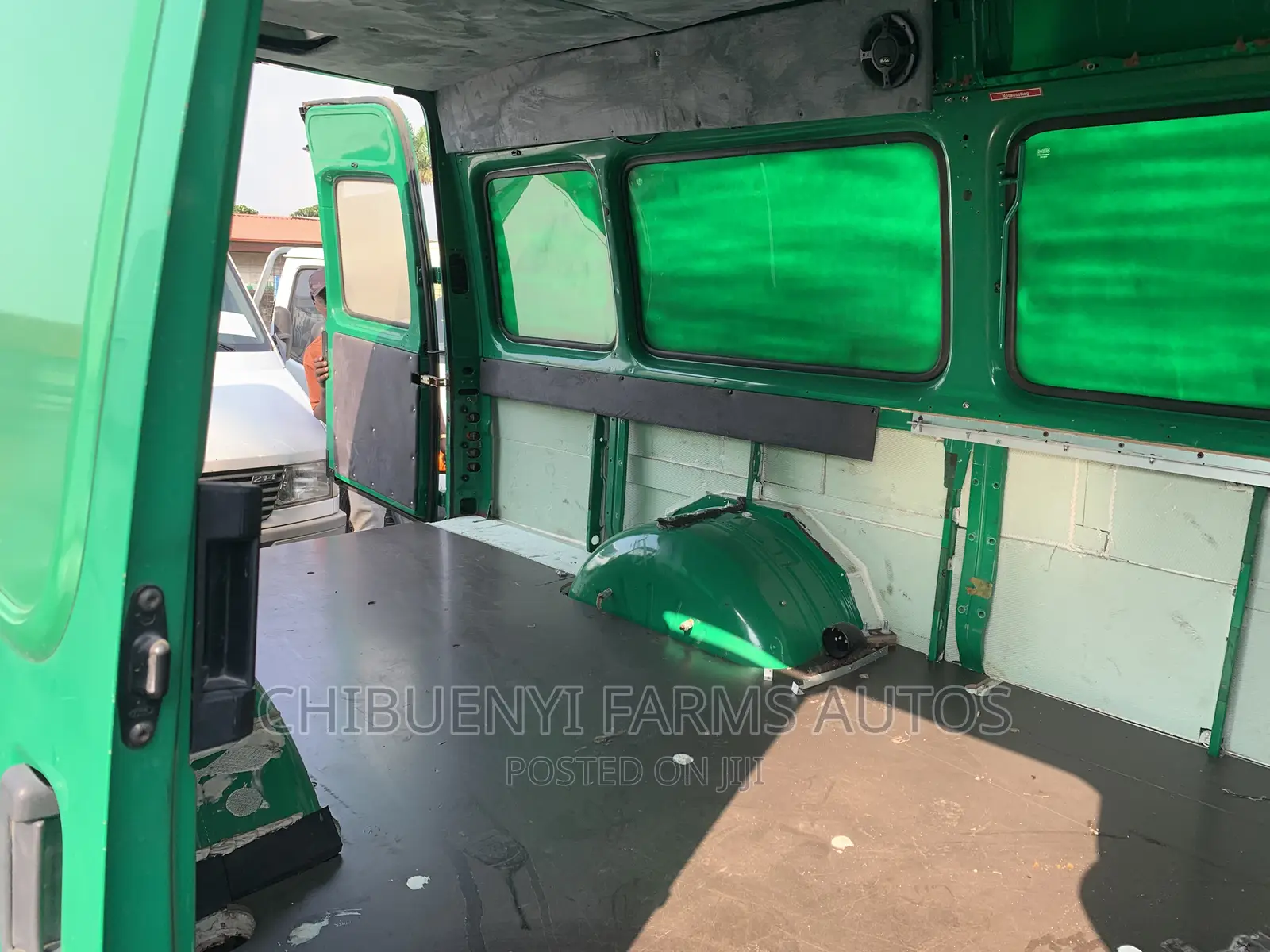 Ford Transit 1999 Green