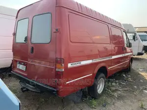 Ford Transit 1999 Red