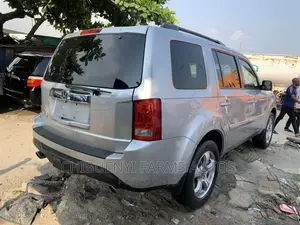 Honda Pilot LX 4dr SUV (3.5L 6cyl 5A) 2012 Silver