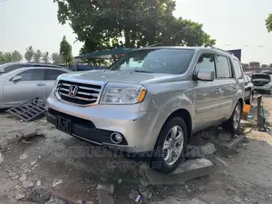 Honda Pilot LX 4dr SUV (3.5L 6cyl 5A) 2012 Silver