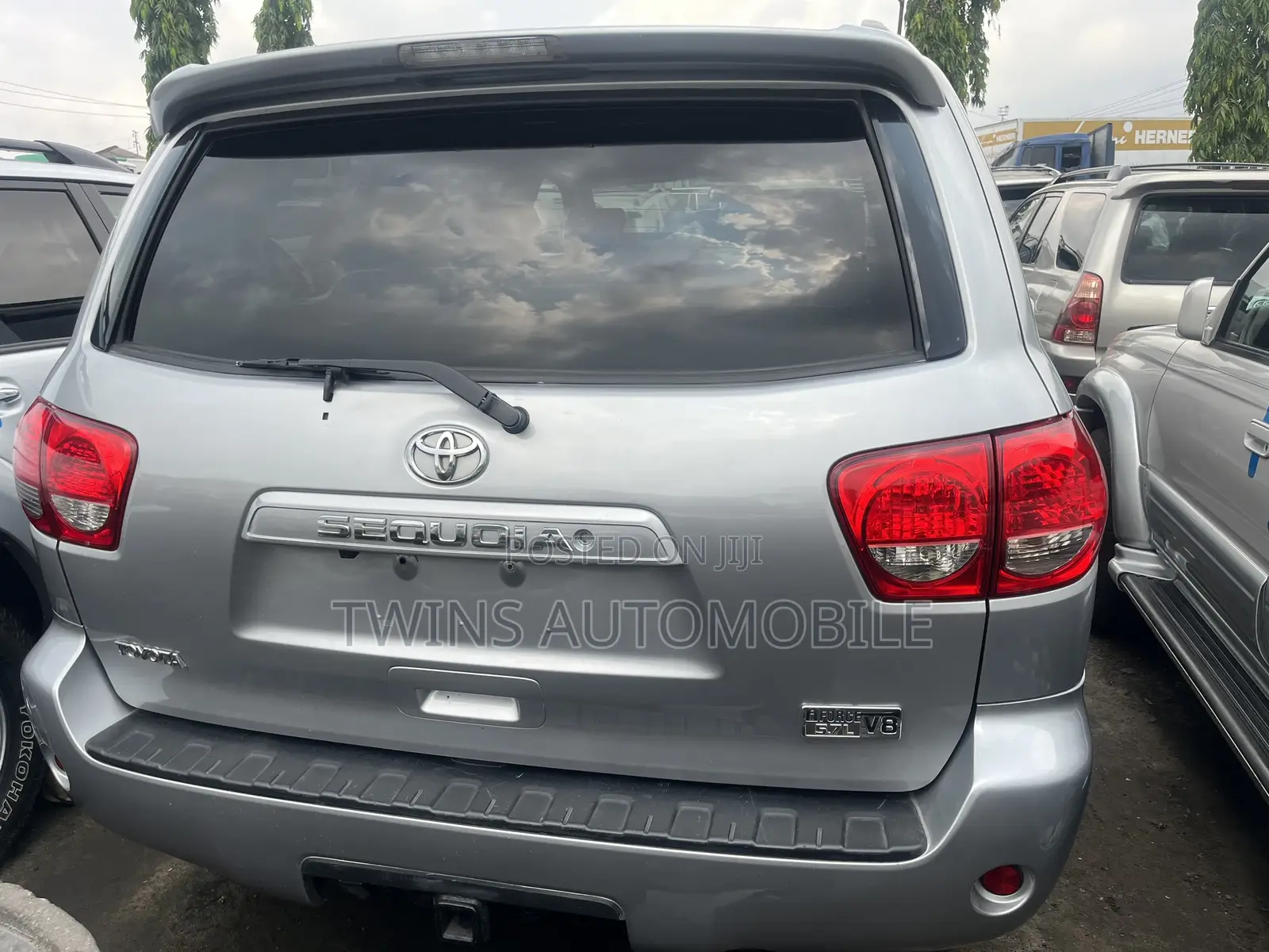 Toyota Sequoia 2010 Silver