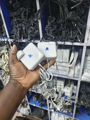 Original Macbook Pro/Air Charger
