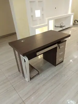 1.2mt Reading Table