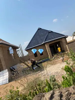 Aluminum Roofing Work With Wood Construction