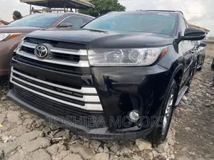 Toyota Highlander 2015 Black