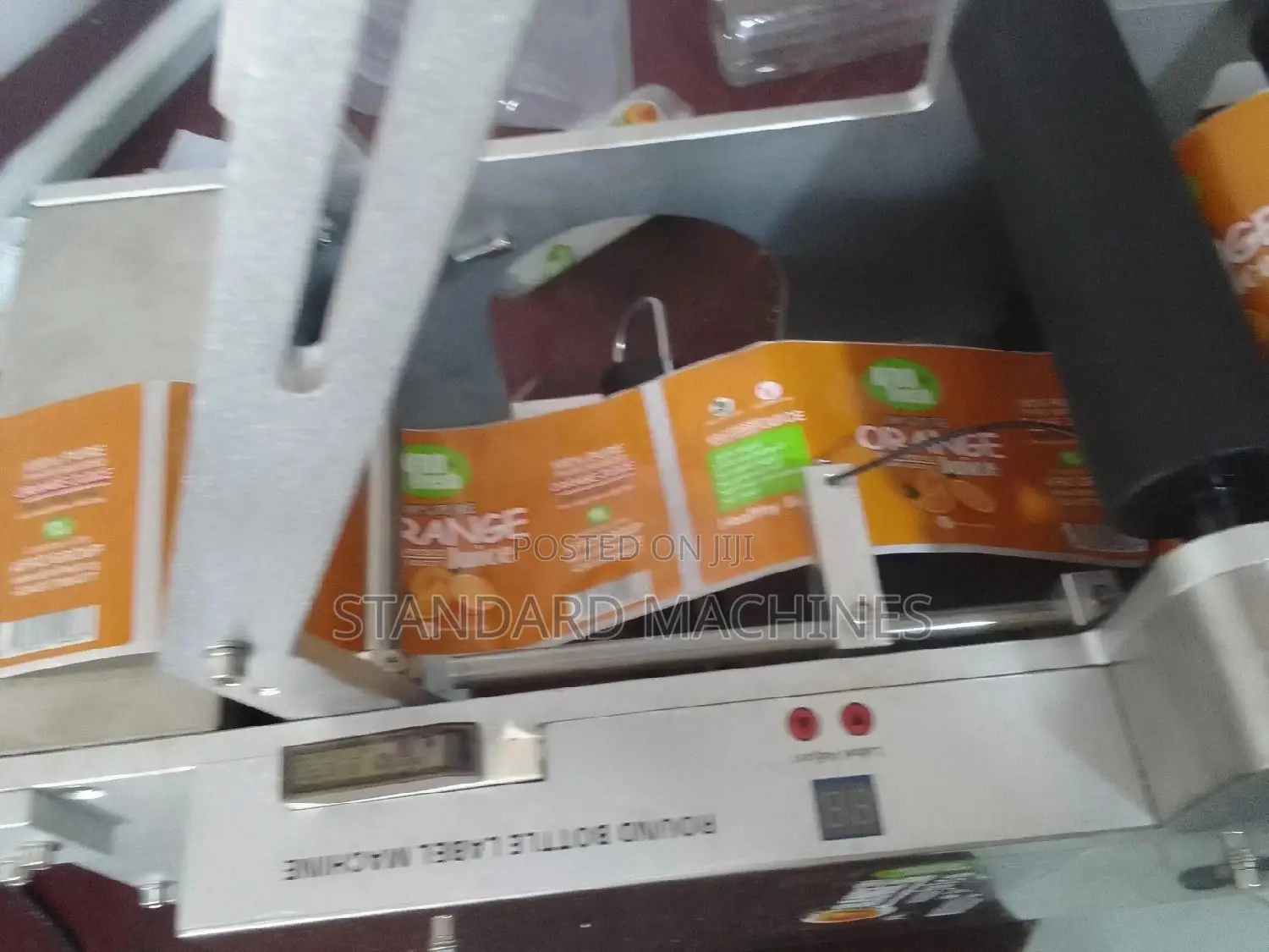 Round Bottle Labeling Machine