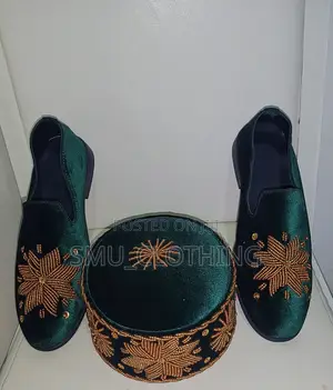 Customized Shoe With Cap