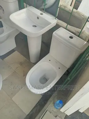 Set of Toilet With Basin