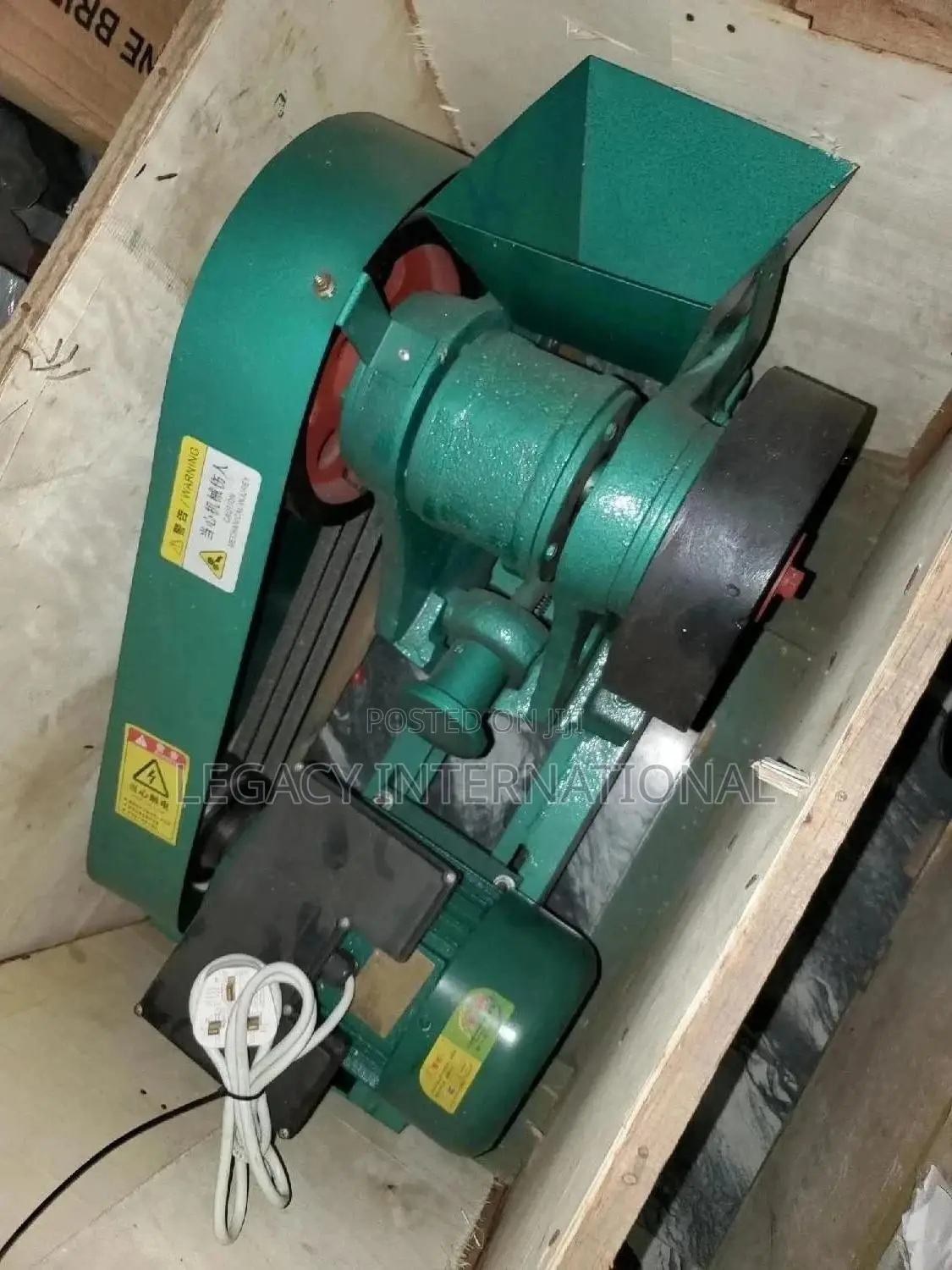 Jaw Crushing Machine