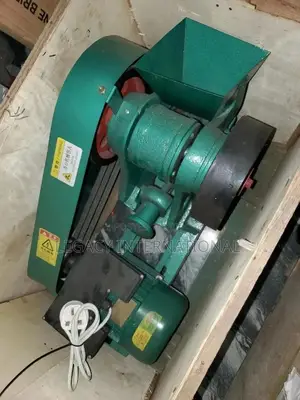 Jaw Crushing Machine