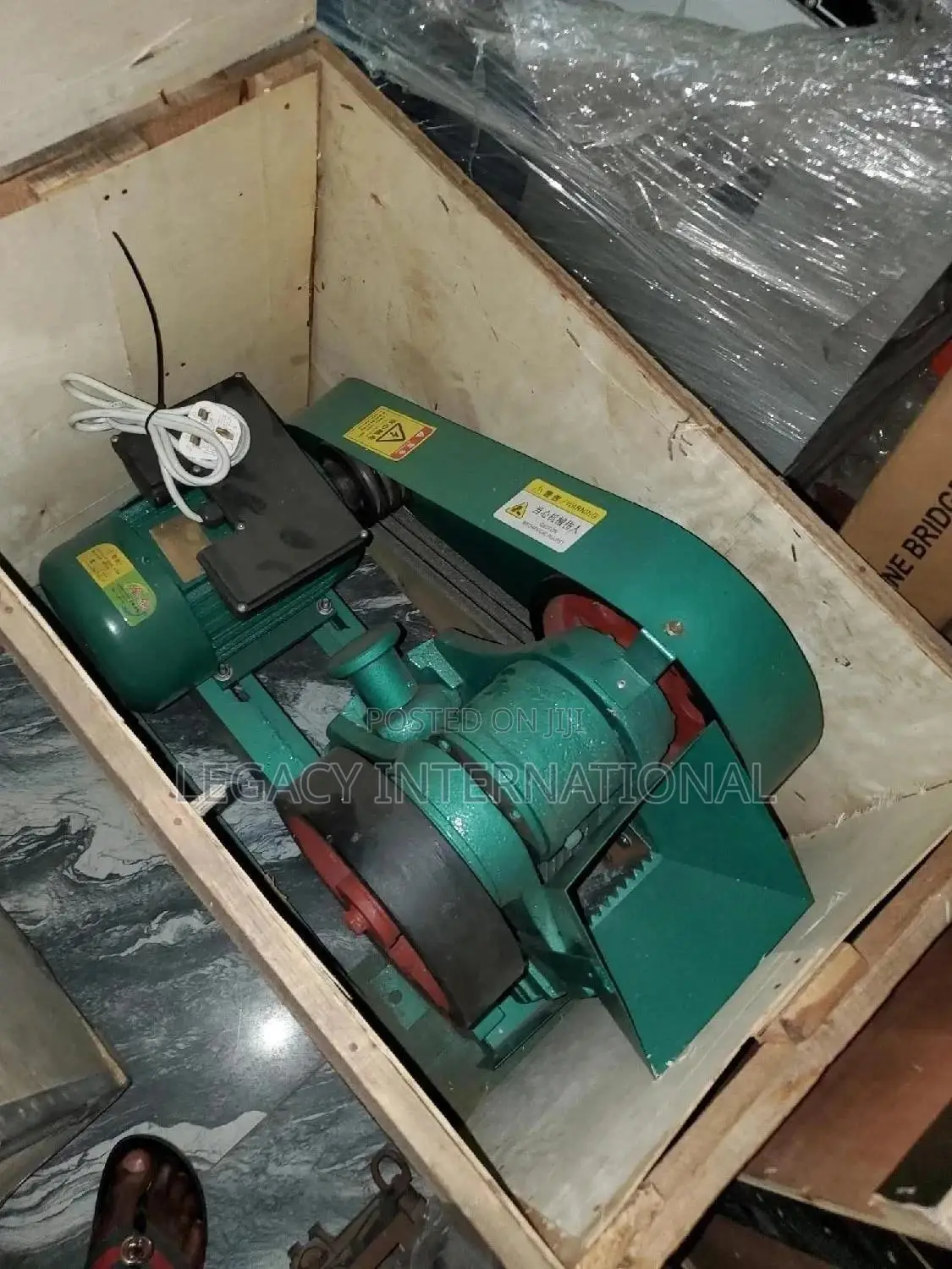 Jaw Crushing Machine