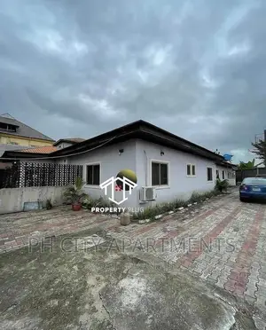 4bdrm Bungalow in Port-Harcourt for sale
