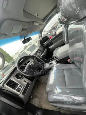 Toyota Sequoia 2010 Silver